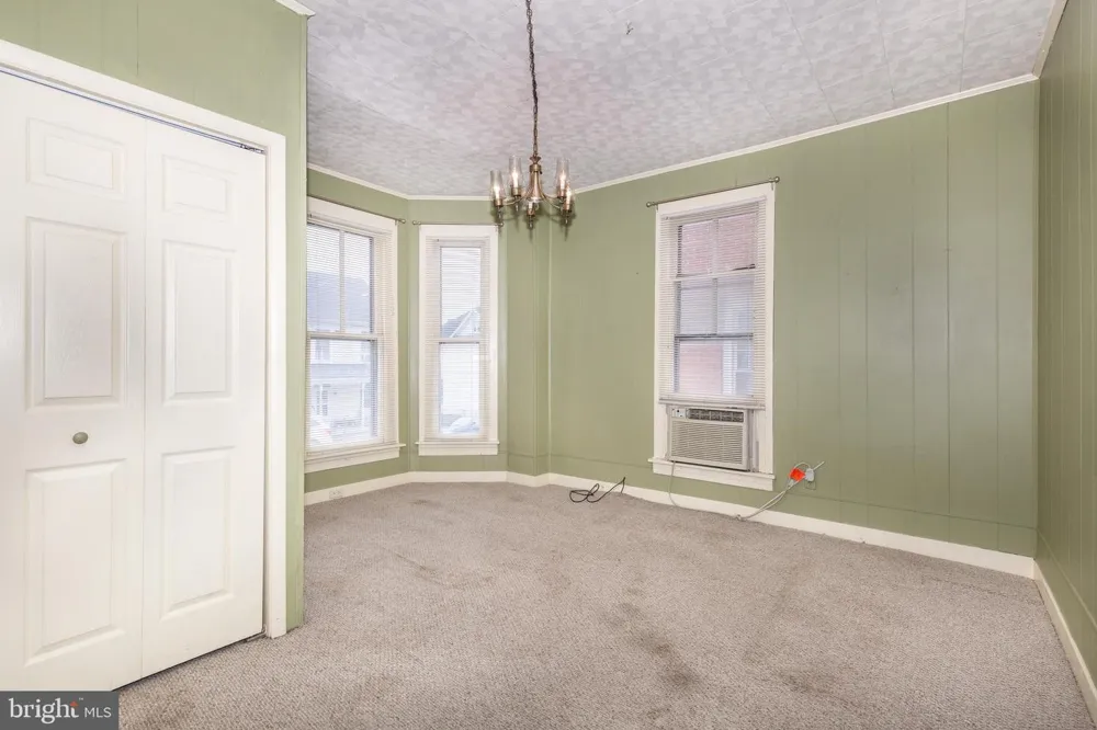 22 MIDDLE STREET Taneytown, MD 21787