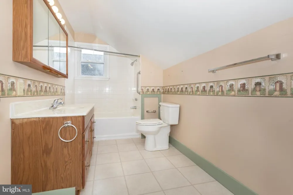 22 MIDDLE STREET Taneytown, MD 21787