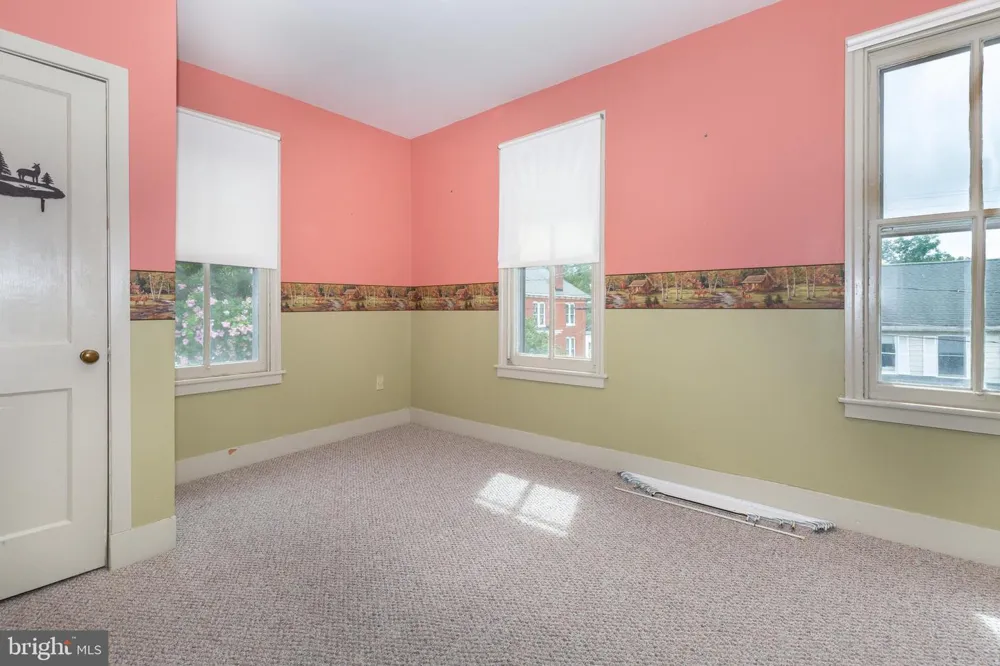 22 MIDDLE STREET Taneytown, MD 21787