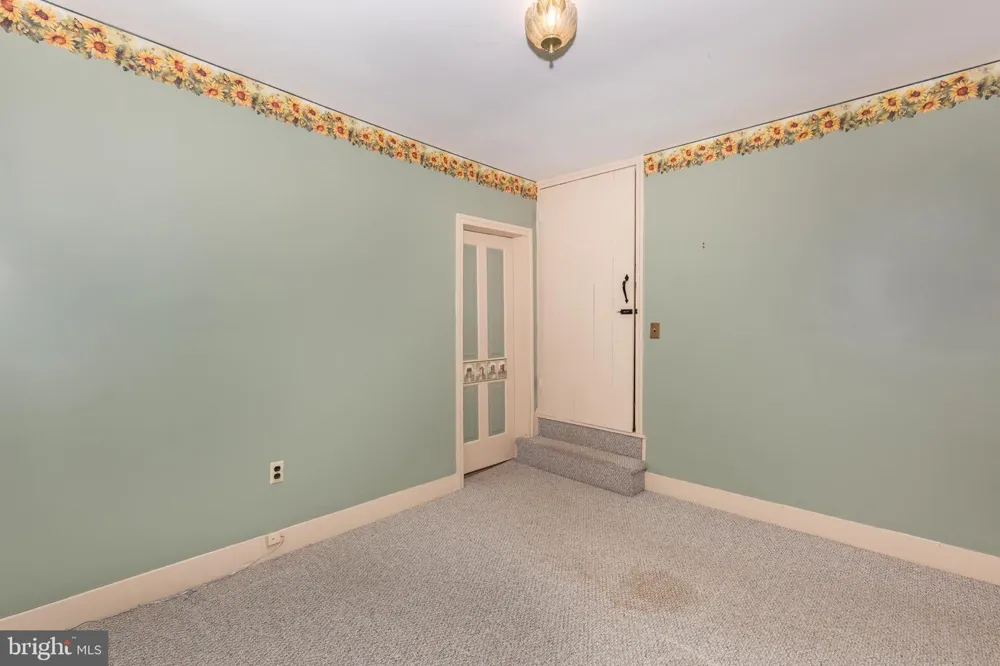 22 MIDDLE STREET Taneytown, MD 21787