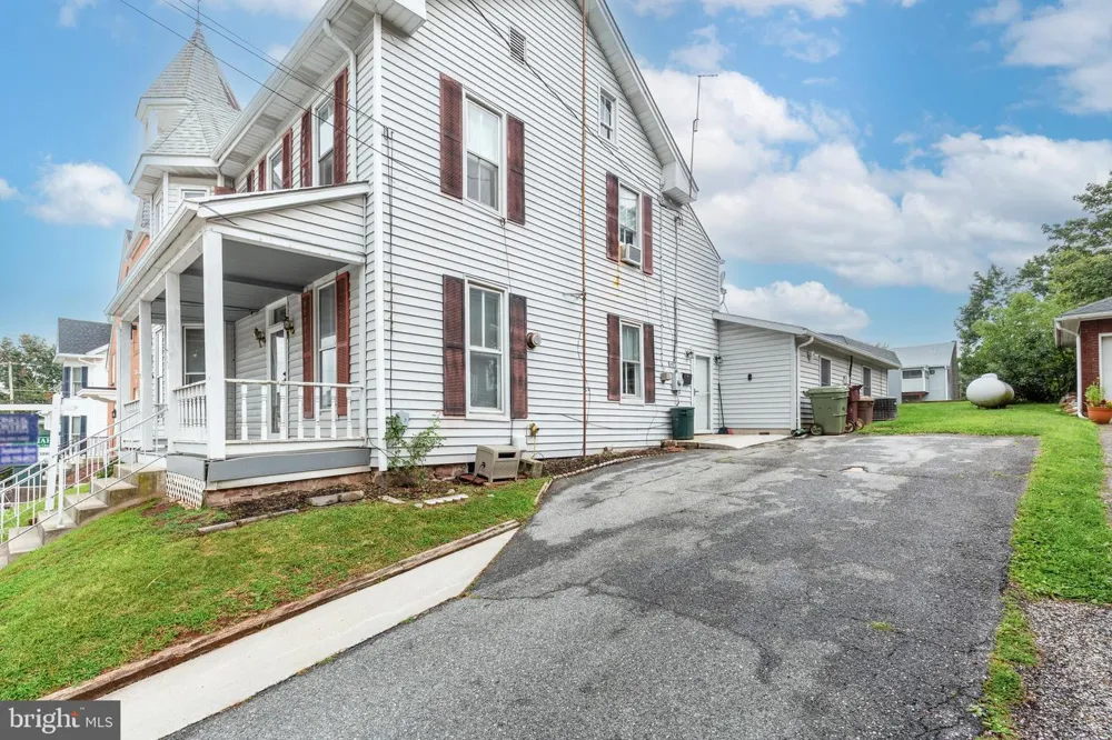 22 MIDDLE STREET Taneytown, MD 21787
