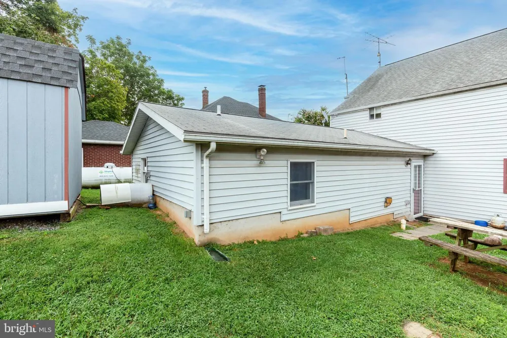 22 MIDDLE STREET Taneytown, MD 21787