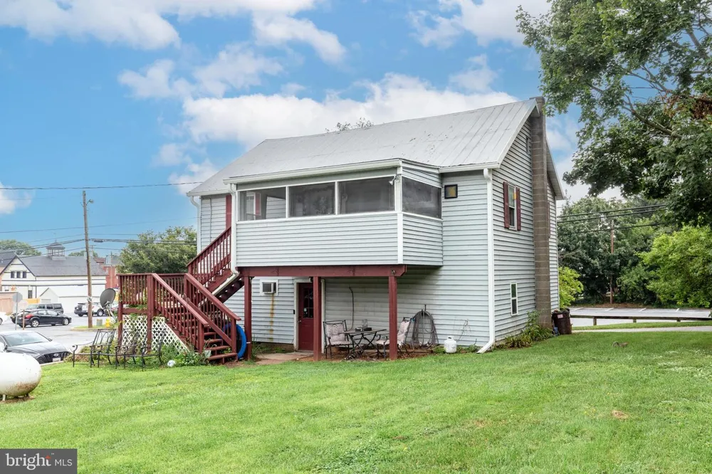 22 MIDDLE STREET Taneytown, MD 21787