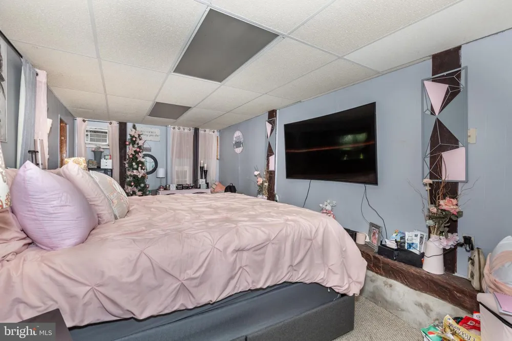 22 MIDDLE STREET Taneytown, MD 21787