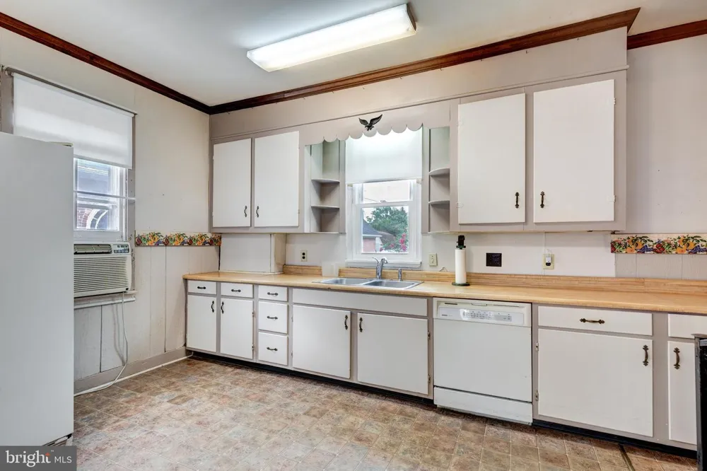 22 MIDDLE STREET Taneytown, MD 21787