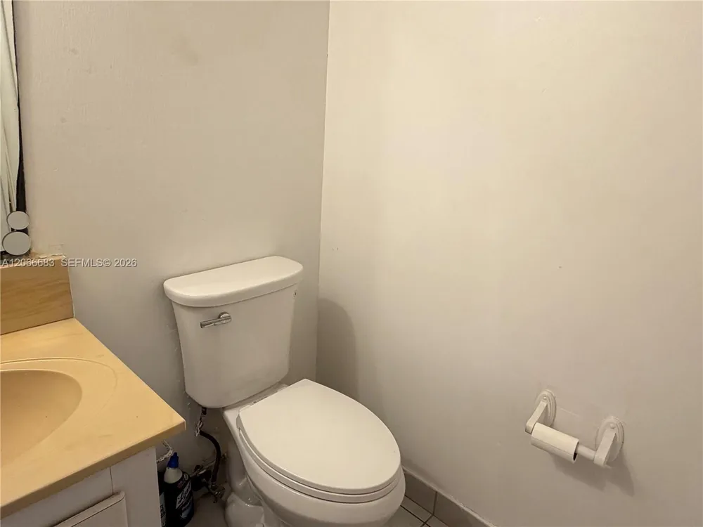 1801 S Ocean Dr #740 Hallandale Beach, FL 33009