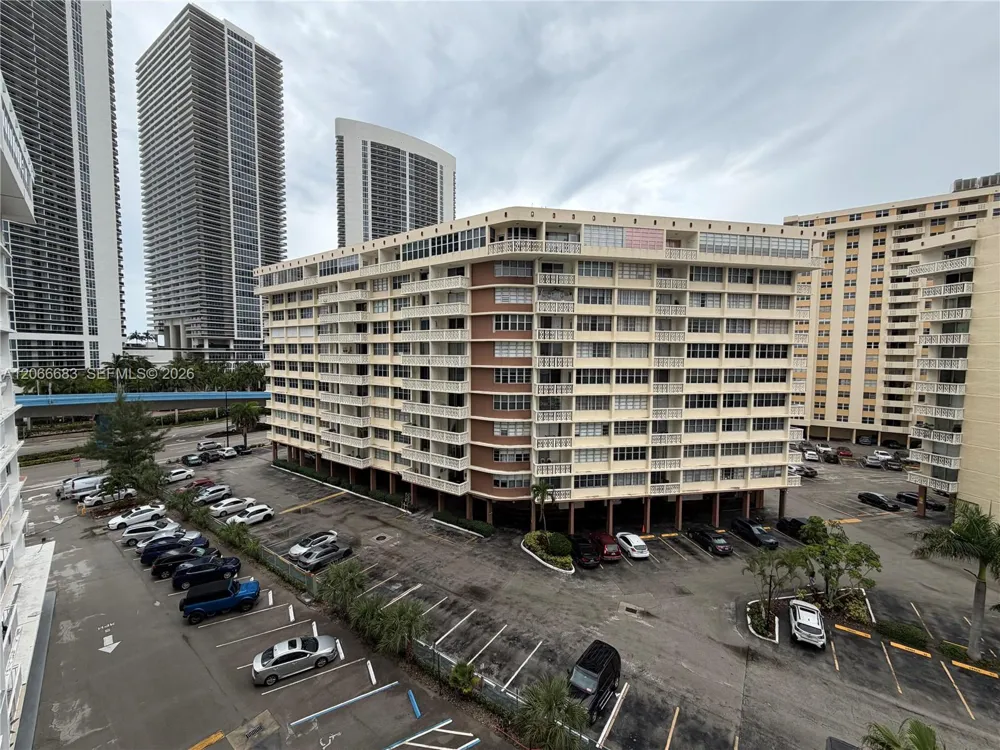 1801 S Ocean Dr #740 Hallandale Beach, FL 33009