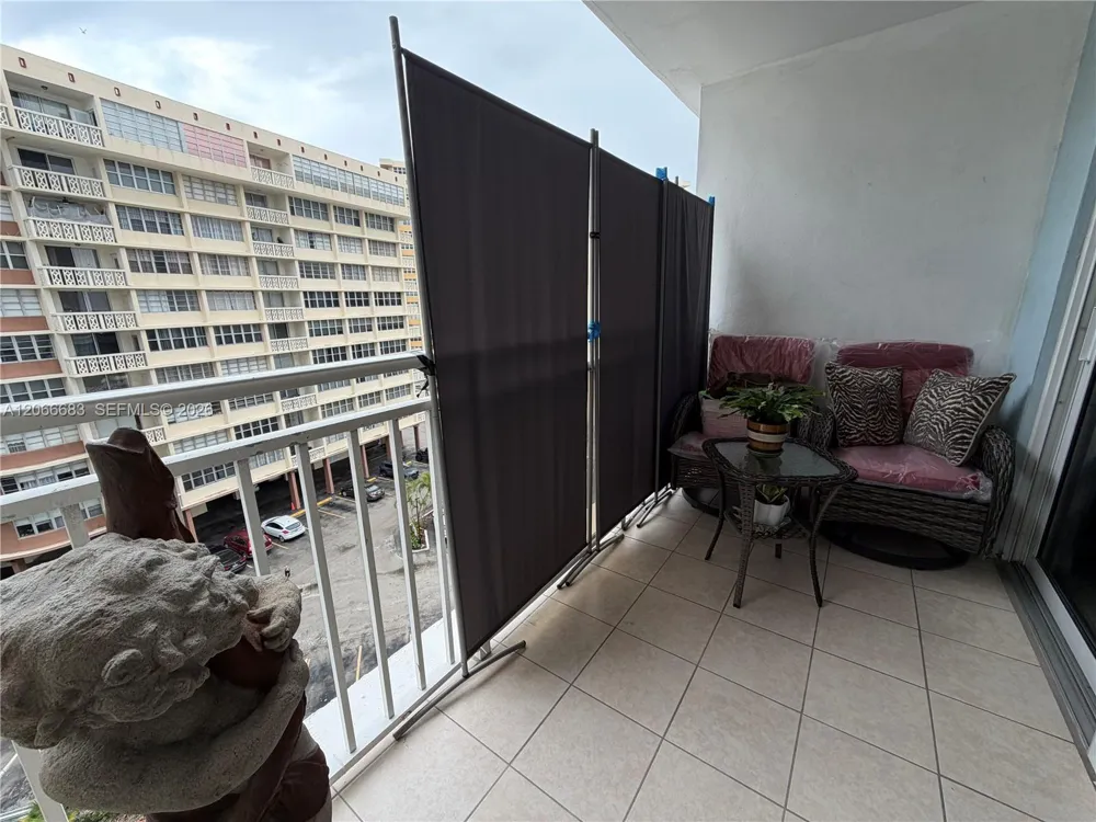 1801 S Ocean Dr #740 Hallandale Beach, FL 33009