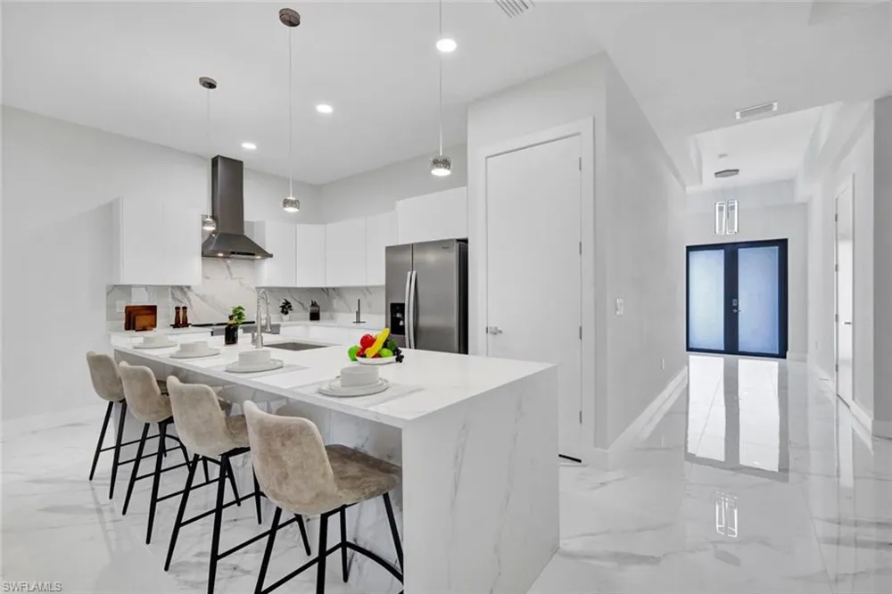 8027 Royal Circle Labelle, FL 33935