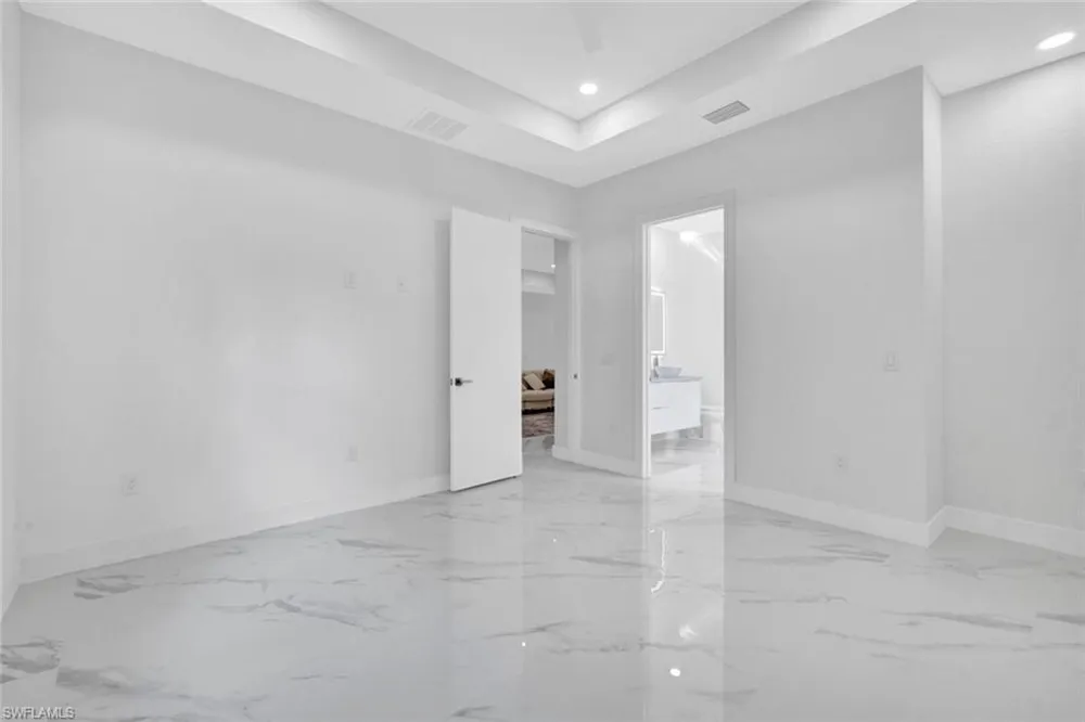 8027 Royal Circle Labelle, FL 33935