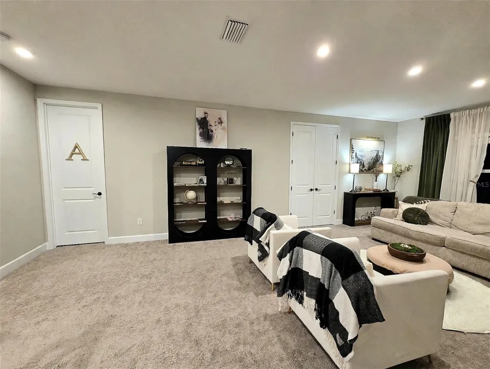 7228 BRADBURY CIRCLE Wesley Chapel, FL 33545