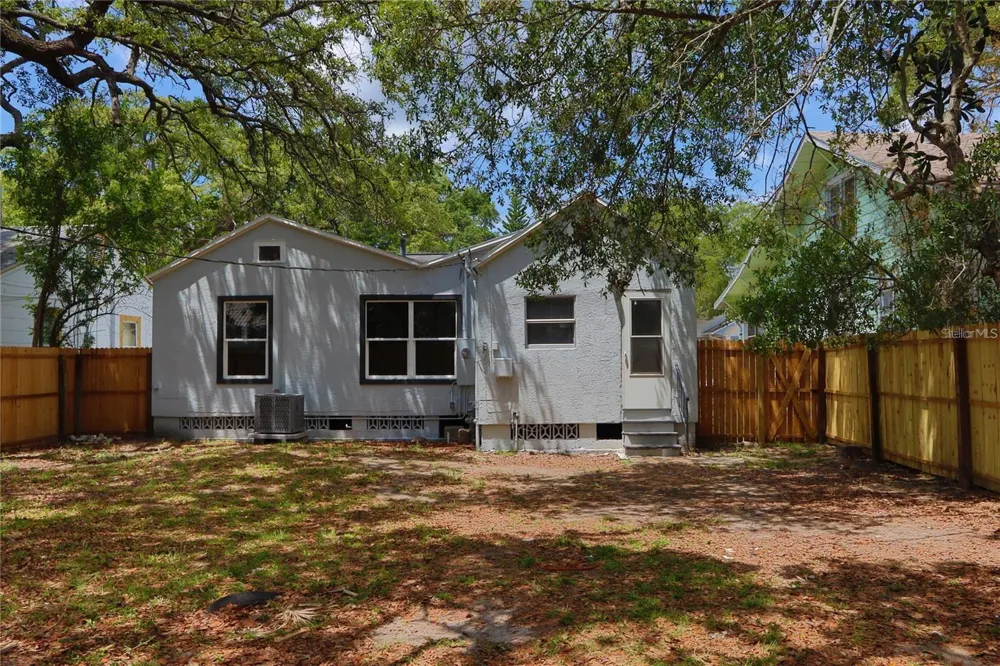 1532 13TH STREET S St Petersburg, FL 33705