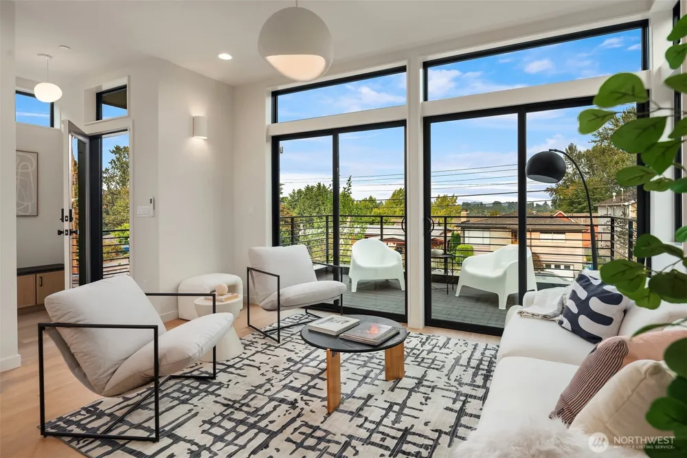 2821 Harris Place S Seattle, WA 98144