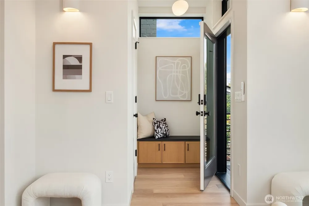 2821 Harris Place S Seattle, WA 98144