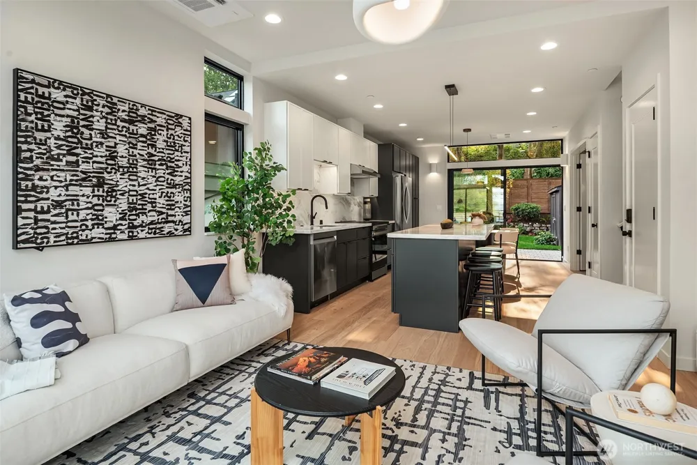 2821 Harris Place S Seattle, WA 98144