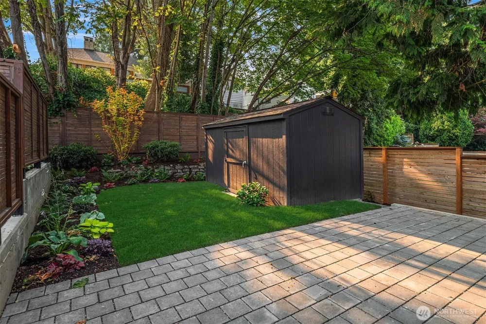 2821 Harris Place S Seattle, WA 98144
