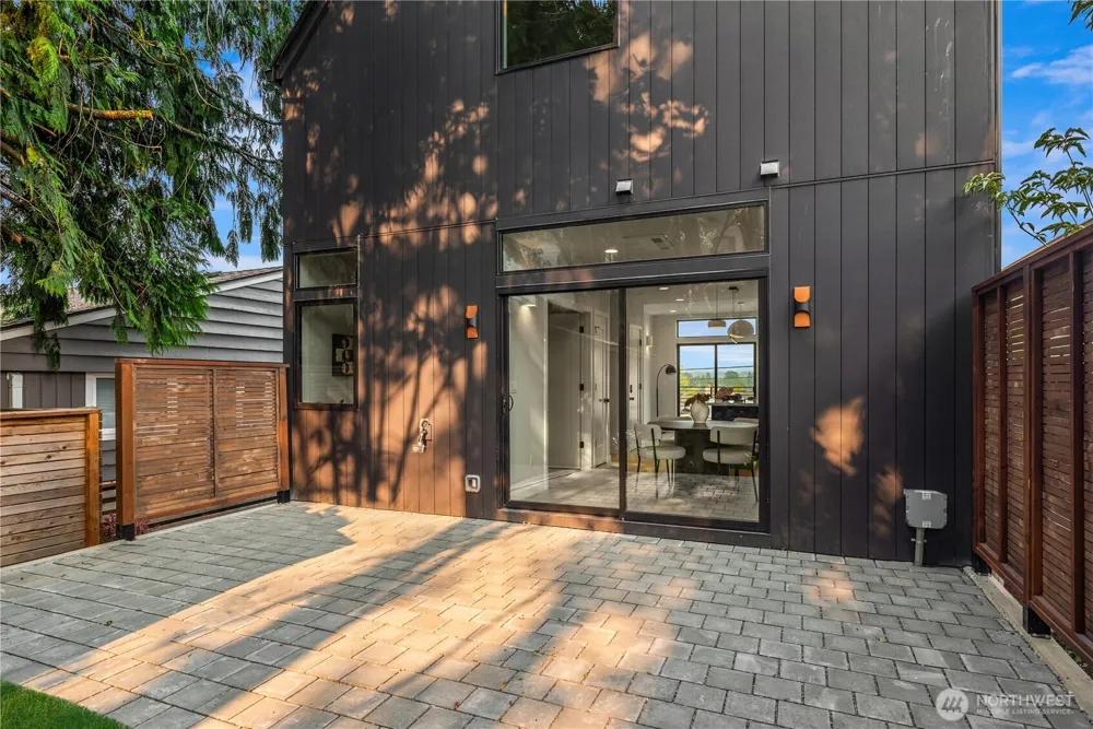 2821 Harris Place S Seattle, WA 98144