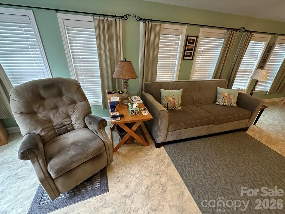 108 Hummingbird Circle New London, NC 28127