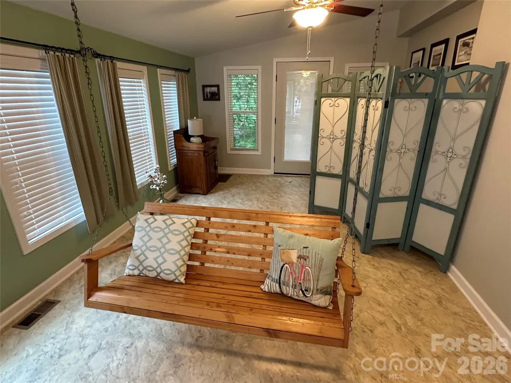 108 Hummingbird Circle New London, NC 28127