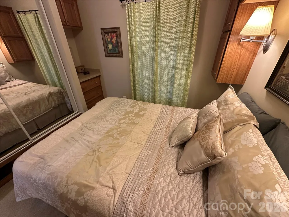 108 Hummingbird Circle New London, NC 28127