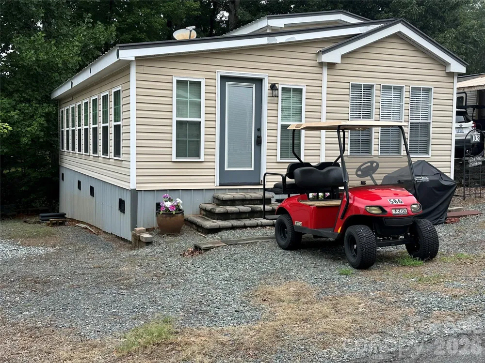 108 Hummingbird Circle New London, NC 28127