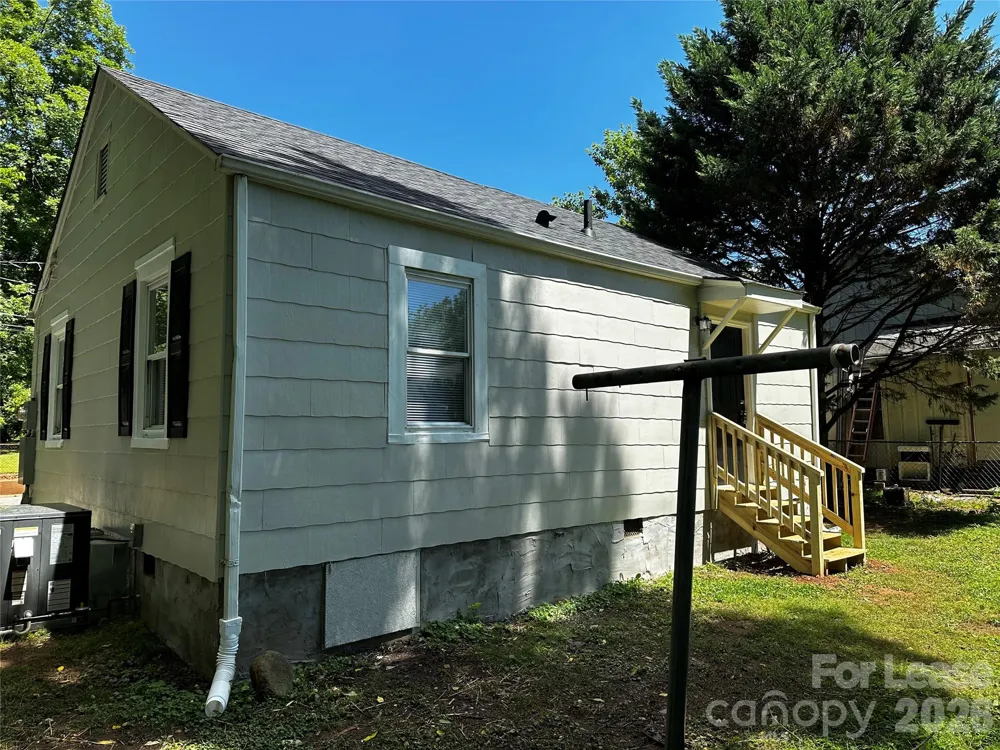 603 Robbins Street Lexington, NC 27292