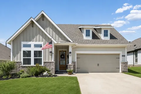 2232 Robin Way