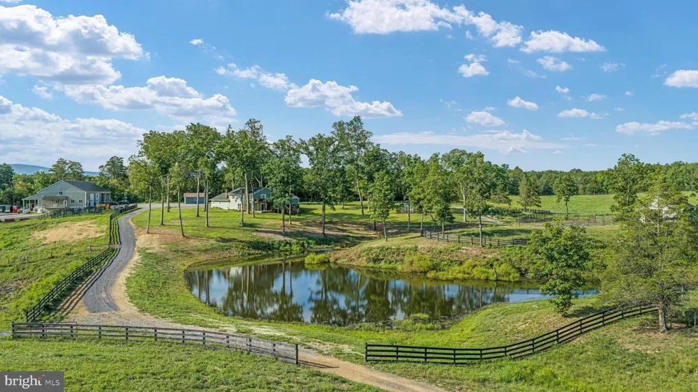 359 RIDGEWAY ROAD Front Royal, VA 22630