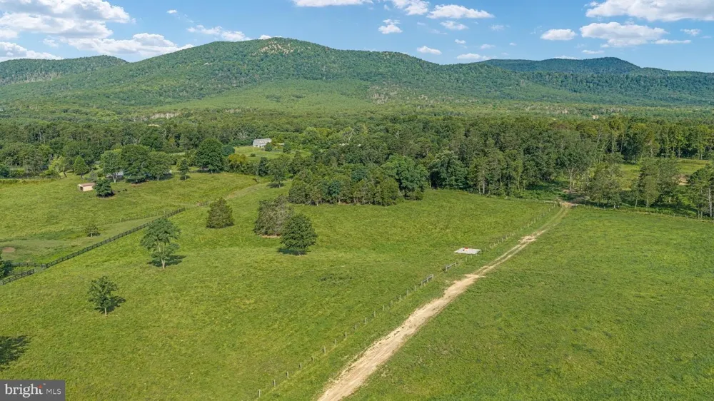 359 RIDGEWAY ROAD Front Royal, VA 22630
