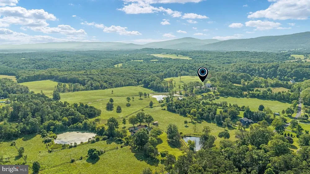 359 RIDGEWAY ROAD Front Royal, VA 22630