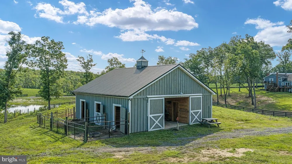 359 RIDGEWAY ROAD Front Royal, VA 22630