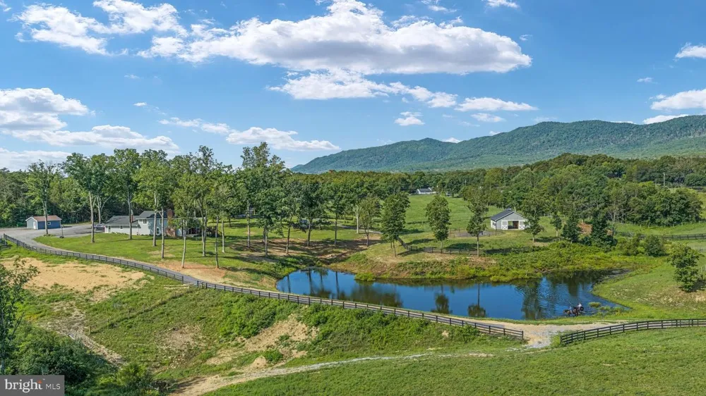 359 RIDGEWAY ROAD Front Royal, VA 22630