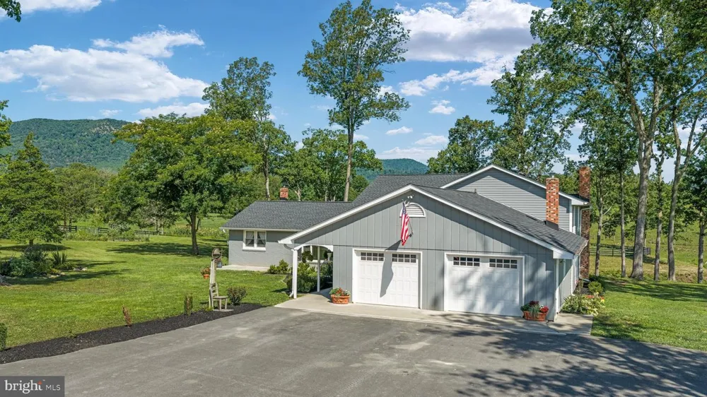 359 RIDGEWAY ROAD Front Royal, VA 22630