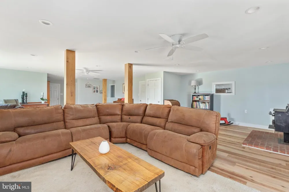 359 RIDGEWAY ROAD Front Royal, VA 22630