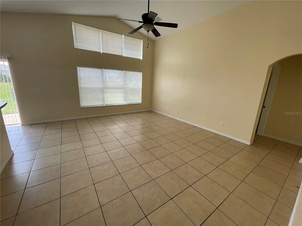 1406 VISTA DEL LAGO BOULEVARD Dundee, FL 33838