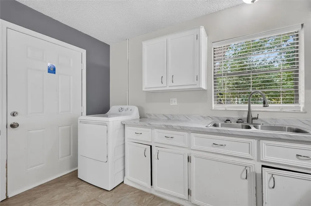 1454 HOWARD STREET Groveland, FL 34736