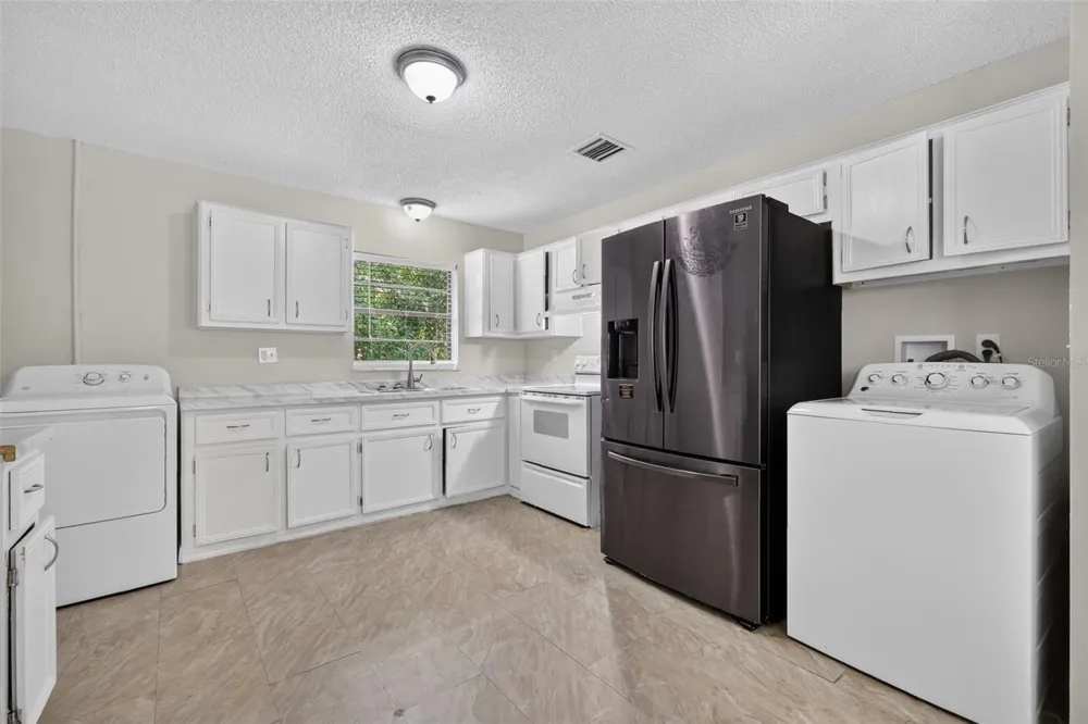 1454 HOWARD STREET Groveland, FL 34736