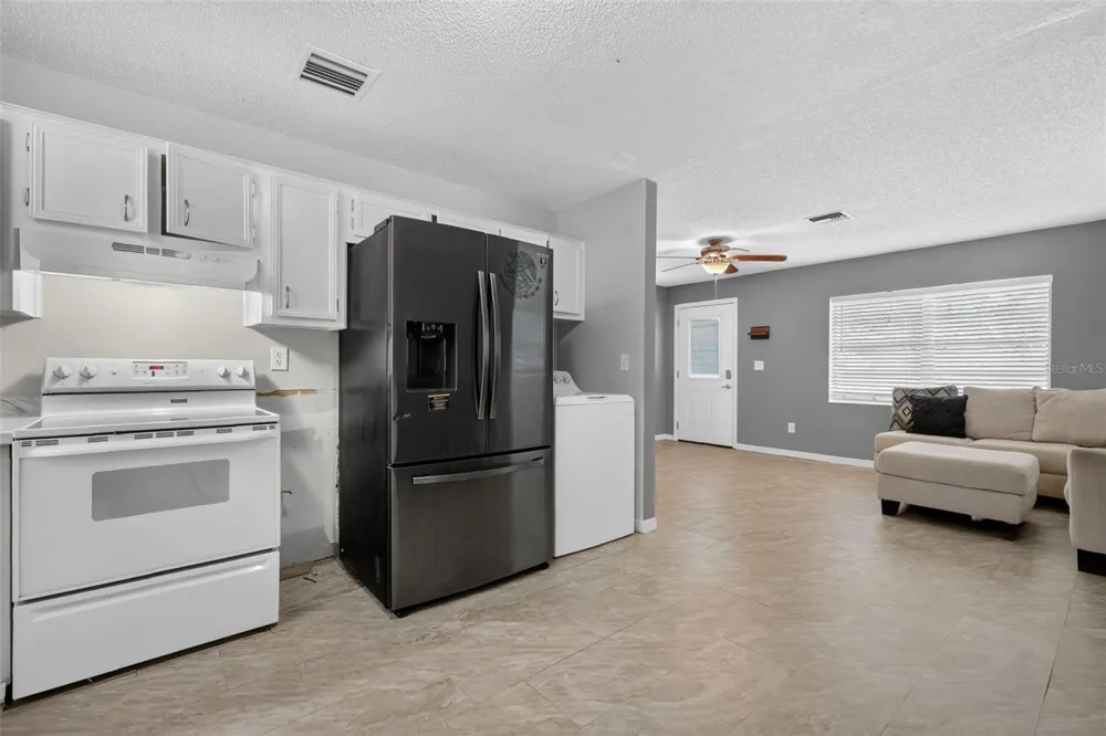 1454 HOWARD STREET Groveland, FL 34736