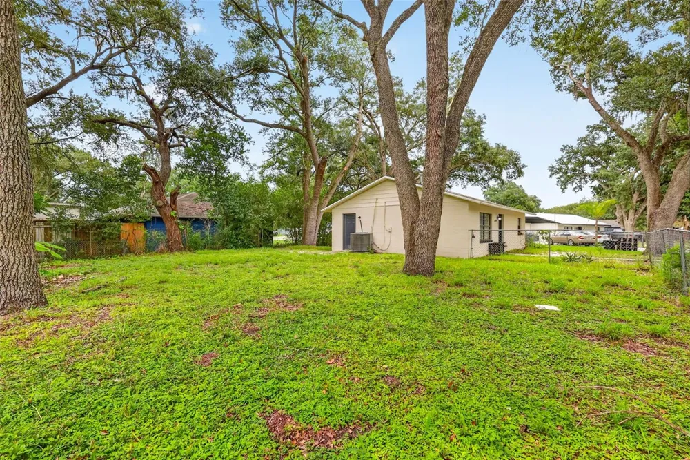 1454 HOWARD STREET Groveland, FL 34736
