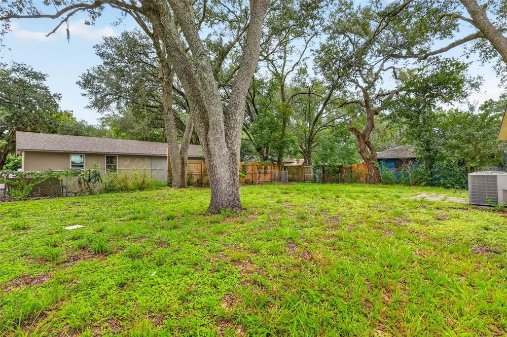1454 HOWARD STREET Groveland, FL 34736