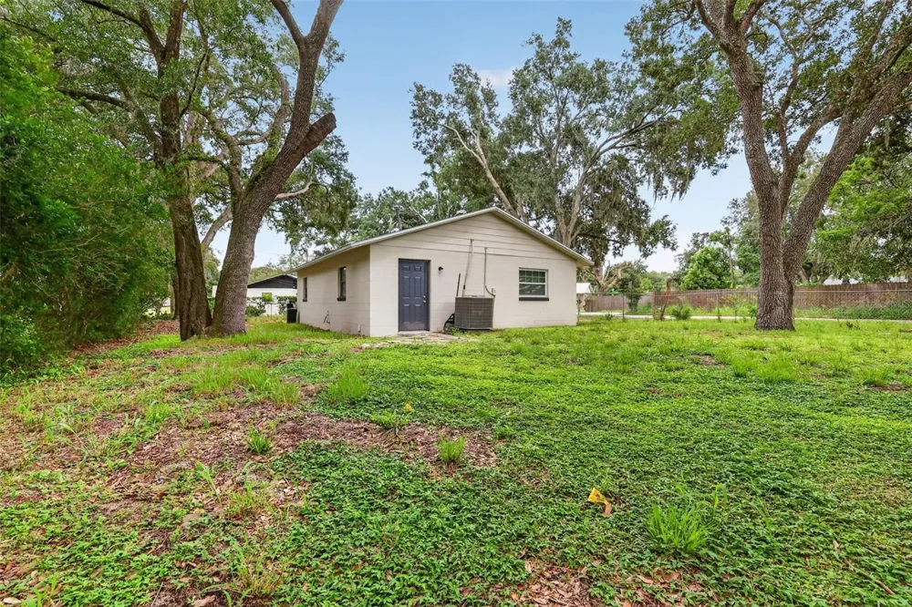 1454 HOWARD STREET Groveland, FL 34736