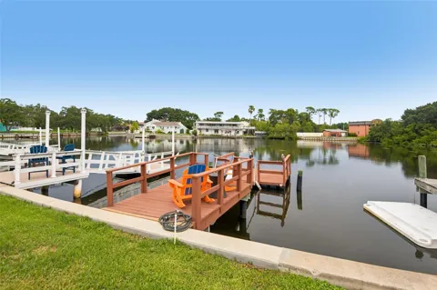 609 WESTWINDS DRIVE #4