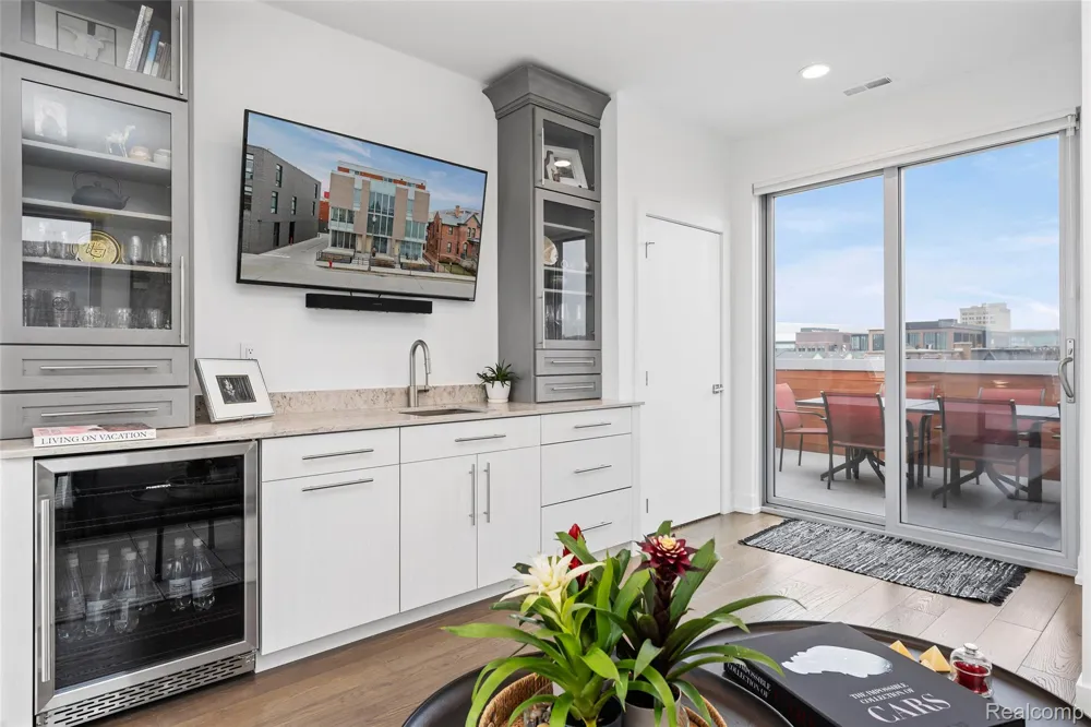 2814 John R Detroit City, MI 48201