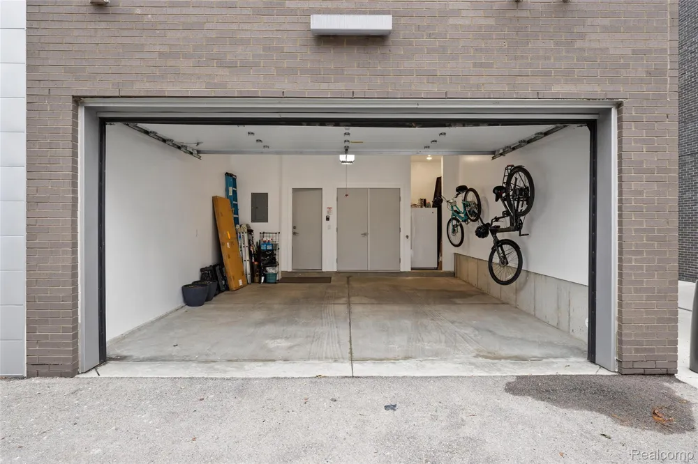 2814 John R Detroit City, MI 48201