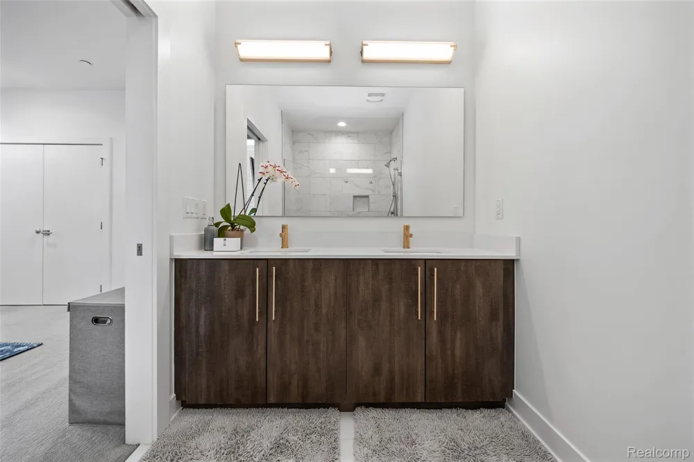 2814 John R Detroit City, MI 48201