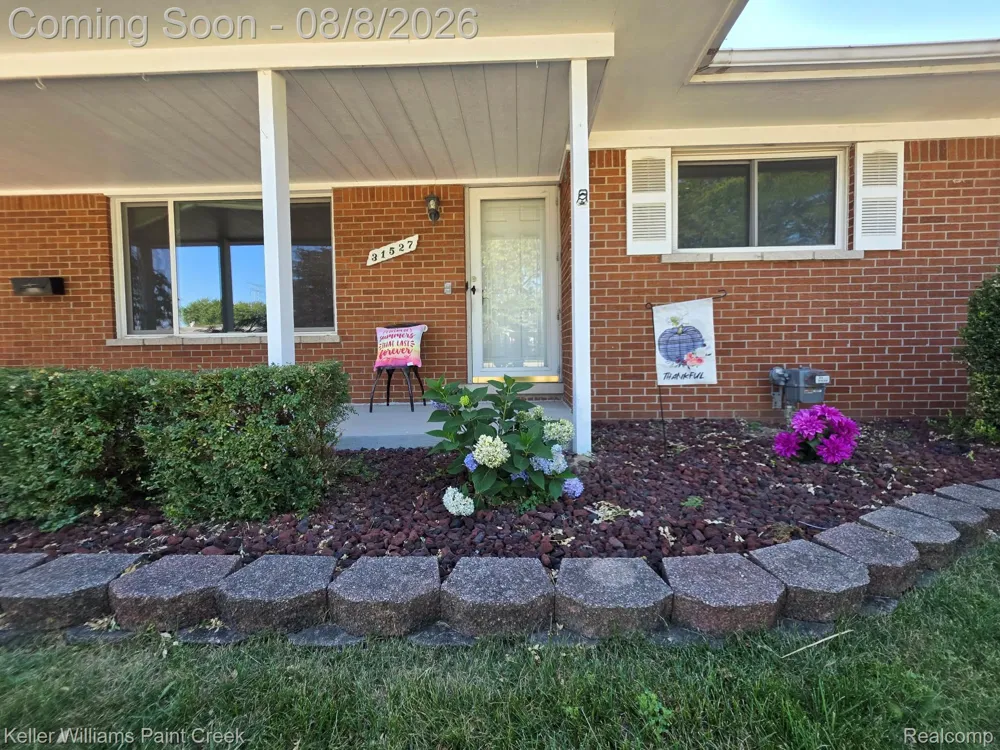31527 Pinto Drive Warren City, MI 48093