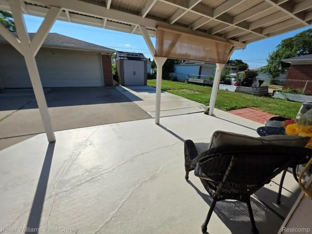 31527 Pinto Drive Warren City, MI 48093