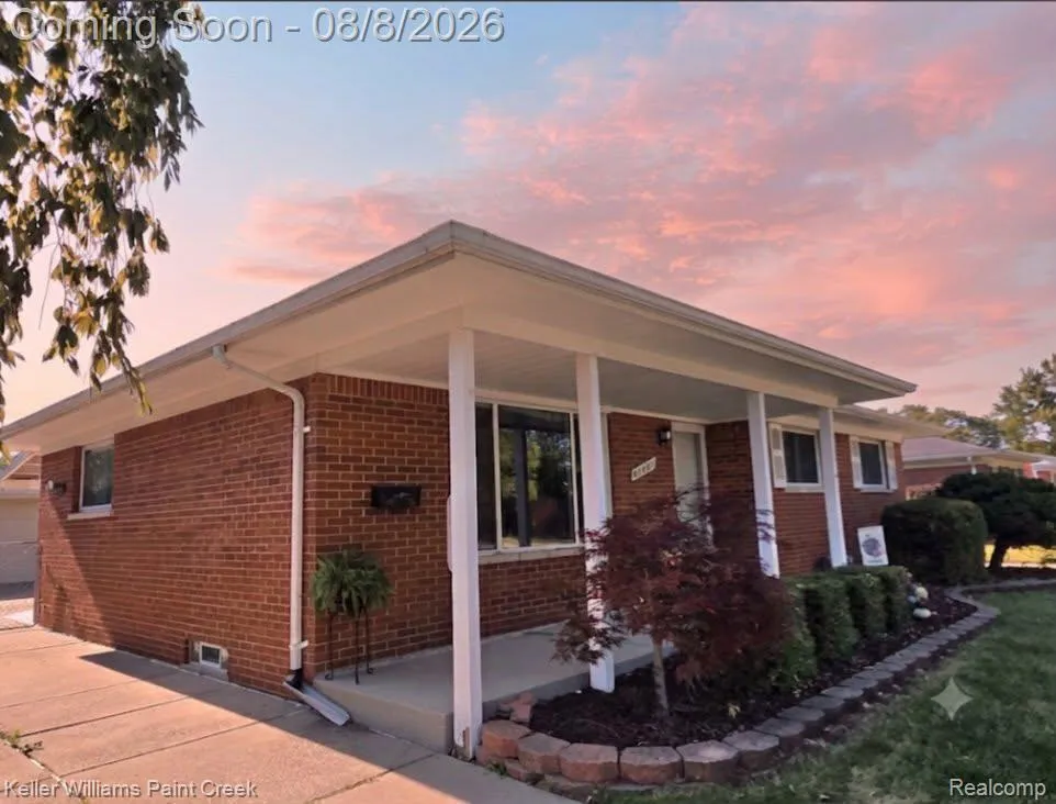31527 Pinto Drive Warren City, MI 48093