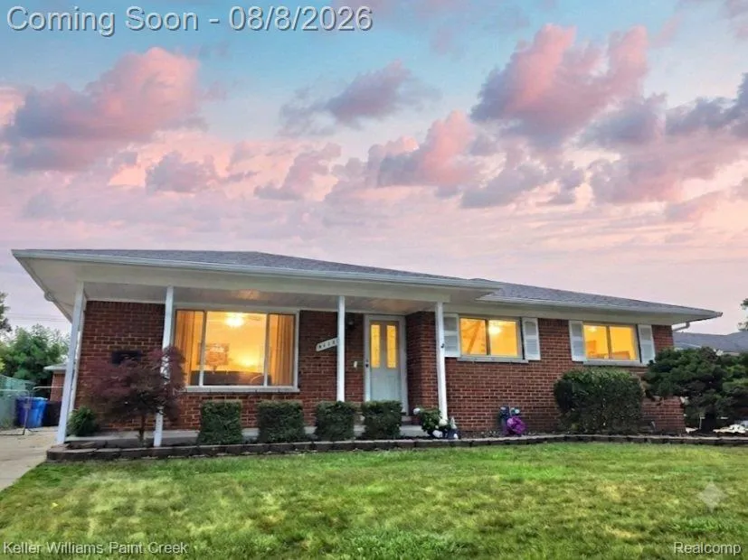 31527 Pinto Drive Warren City, MI 48093