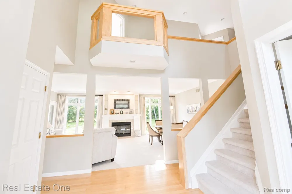 716 Bristol Lane Clarkston City, MI 48348
